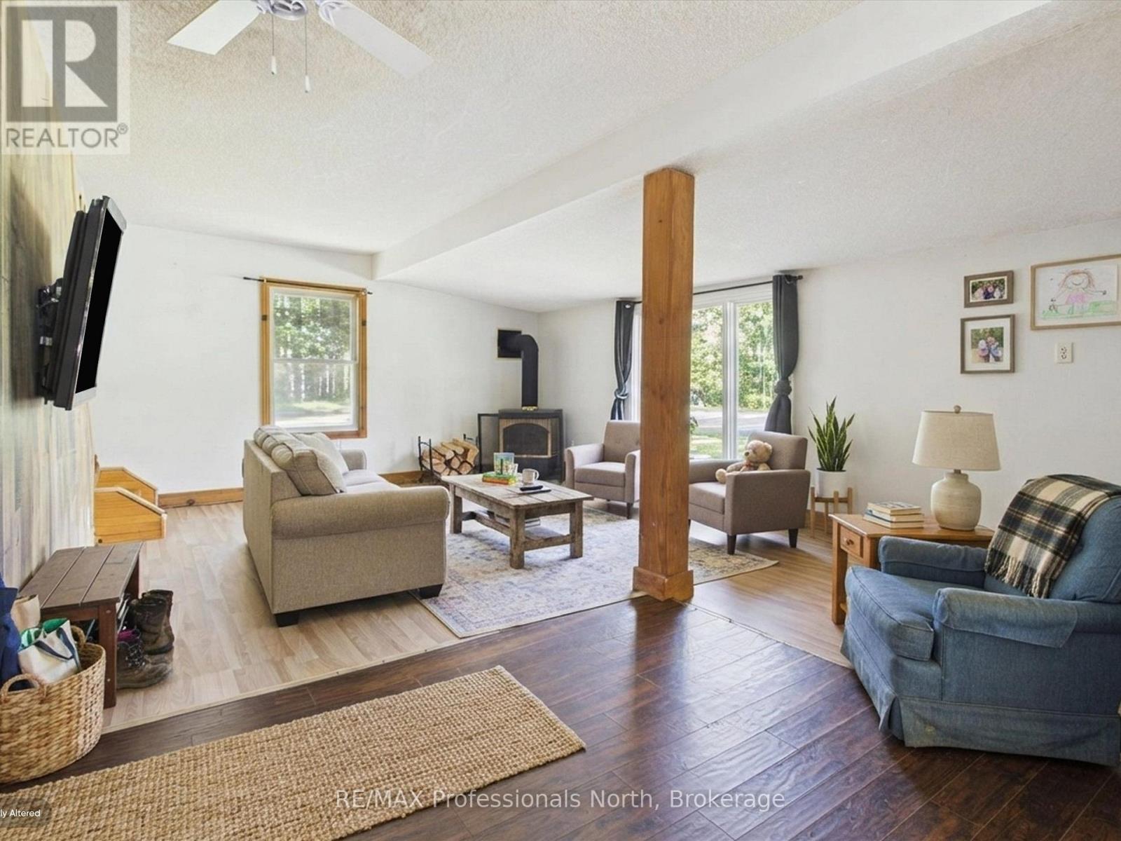 31 Hutcheson Beach Road E, Huntsville, Ontario  P1H 1N4 - Photo 4 - X13792844