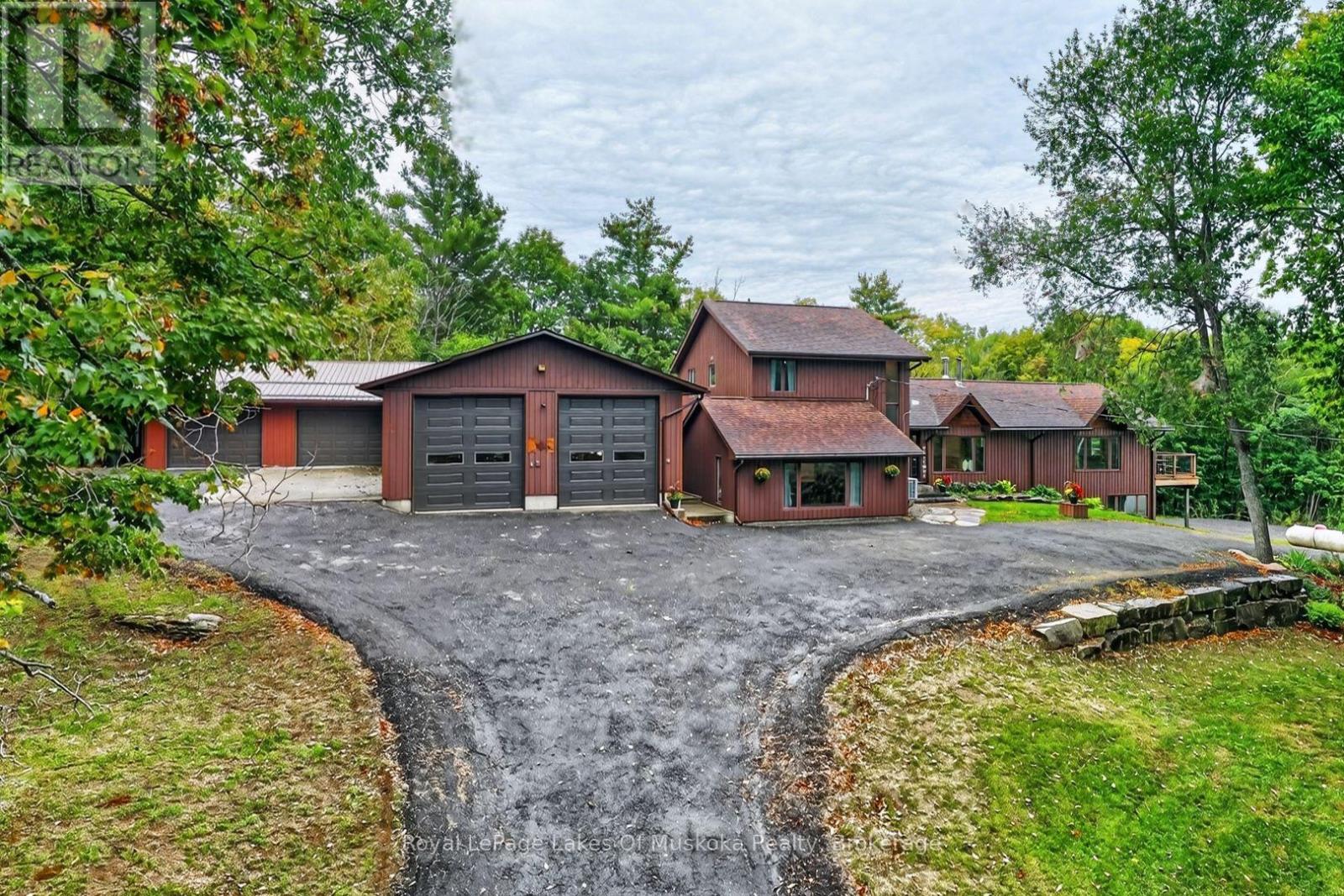 1020 East Walker Lake Drive, Lake Of Bays, Ontario  P1H 2J6 - Photo 1 - X13798294