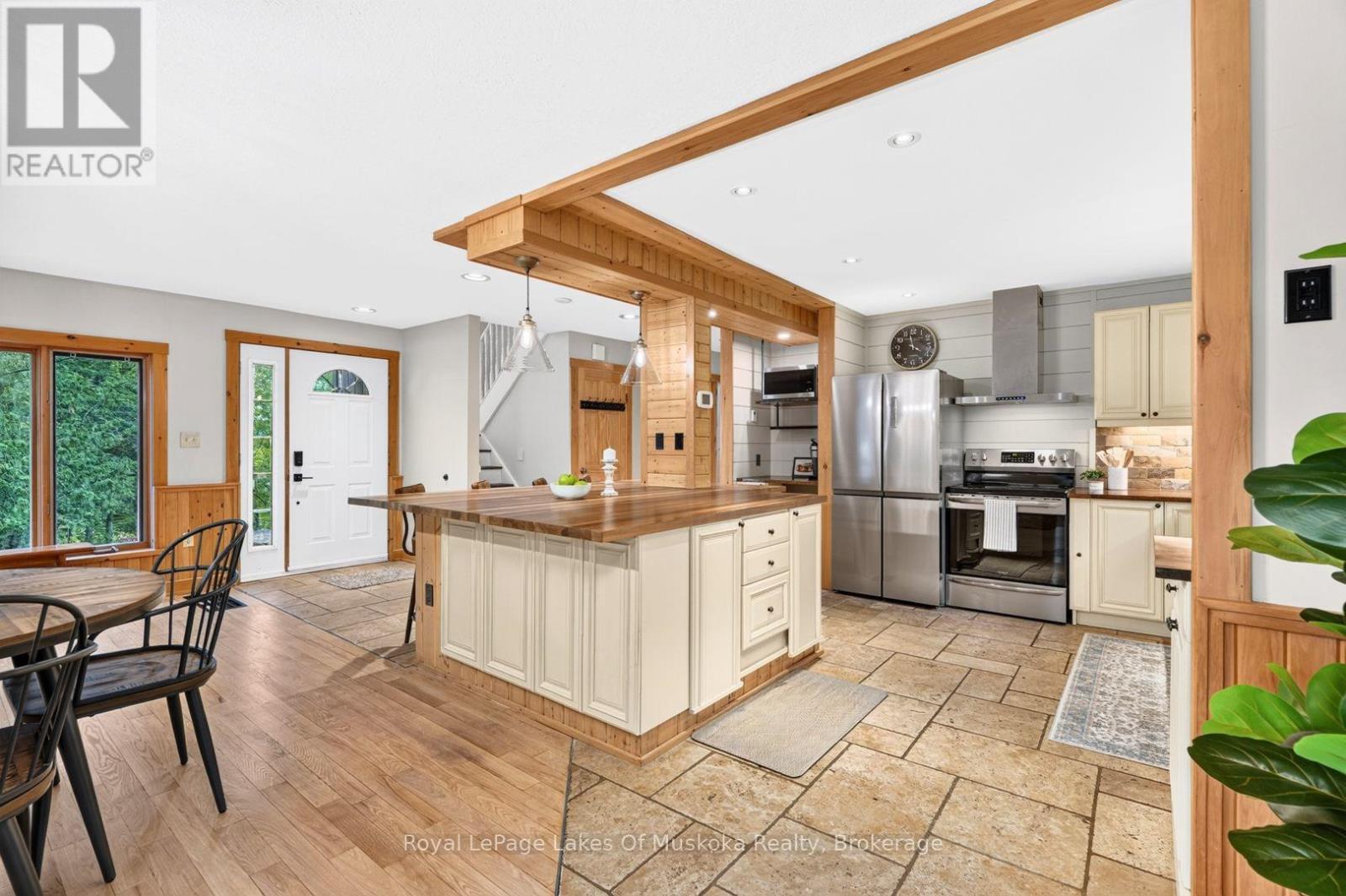 1020 East Walker Lake Drive, Lake Of Bays, Ontario  P1H 2J6 - Photo 12 - X13798294