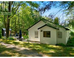 1037 STRAWBERRY BAY ROAD, Bracebridge, Ontario