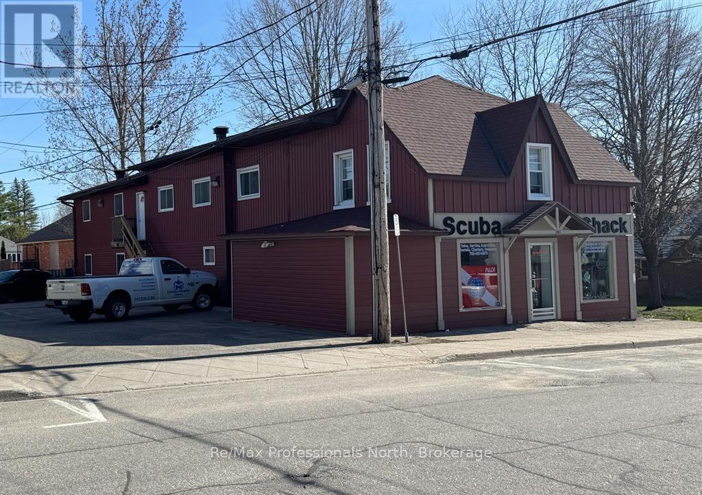 141 Hotchkiss Street, Gravenhurst, Ontario  P1P 1H6 - Photo 1 - X13805410