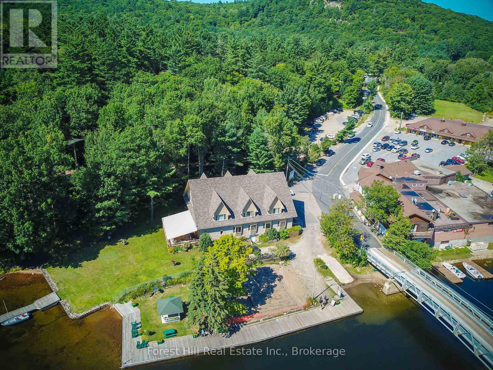 1066 & 1070 Main Street, Lake Of Bays, Ontario  P0C 1E0 - Photo 4 - X13805896