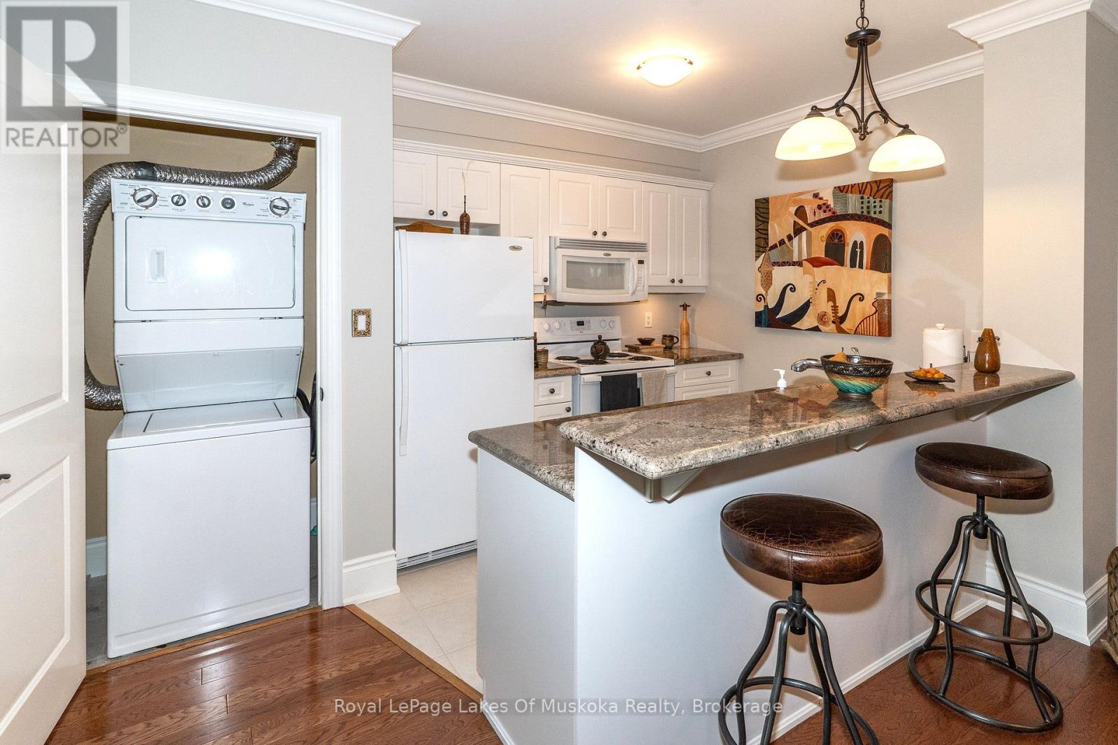 403 - 391 James Street W, Gravenhurst, Ontario P1P 0A5 - Photo 13 - X13808786