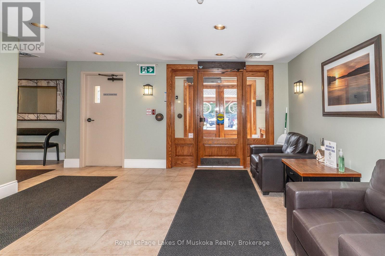 403 - 391 James Street W, Gravenhurst, Ontario P1P 0A5 - Photo 2 - X13808786