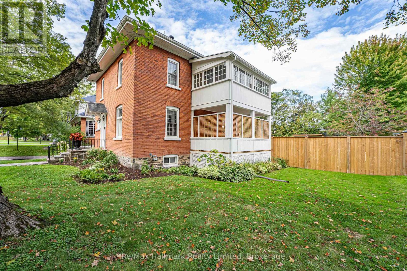 57 Mcmurray Street, Bracebridge, Ontario  P1L 2A1 - Photo 3 - X13821046