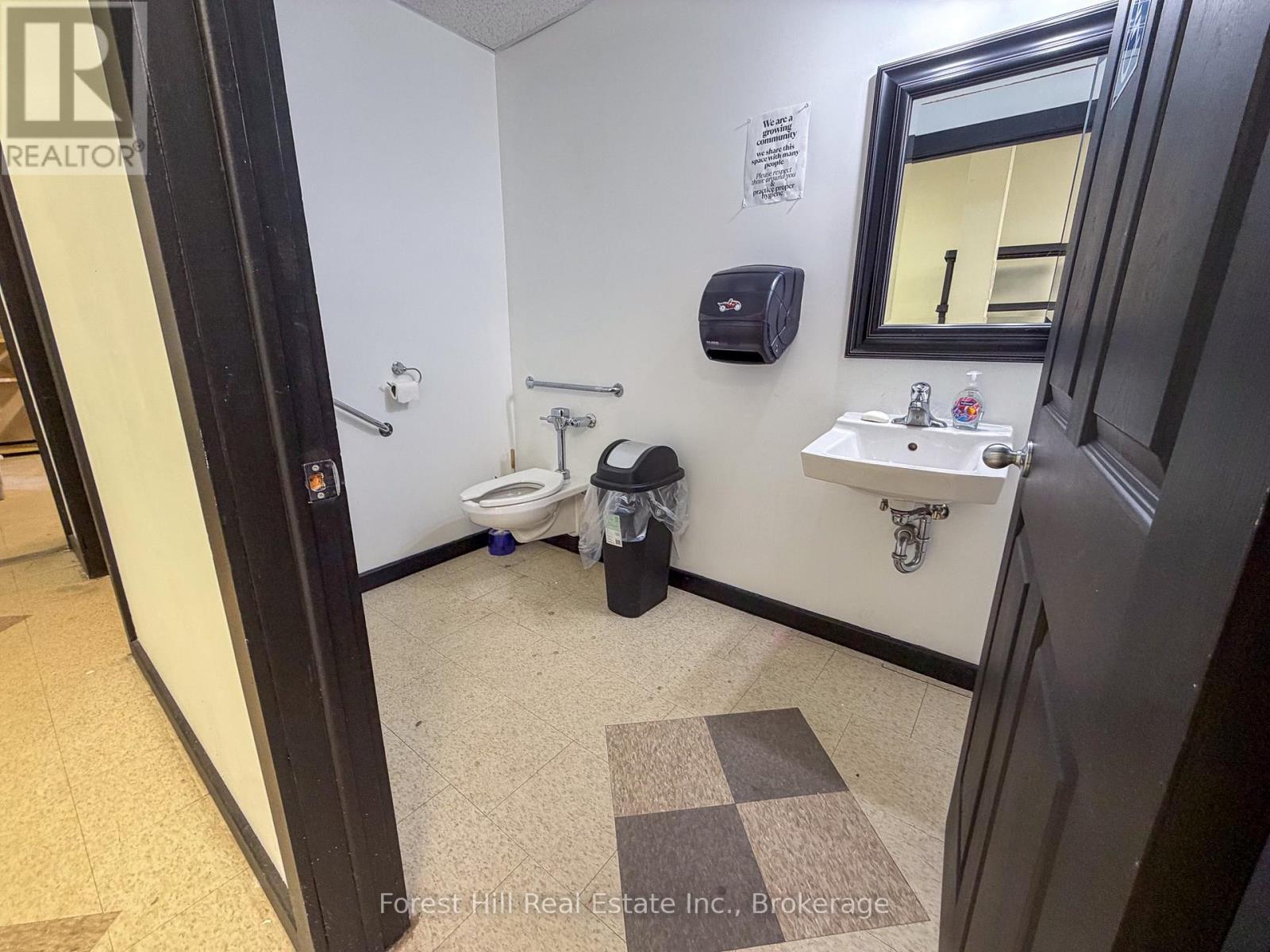 16 Manitoba Street, Bracebridge, Ontario  P1L 1R9 - Photo 10 - X13822932