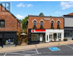 16 MANITOBA STREET, Bracebridge, Ontario