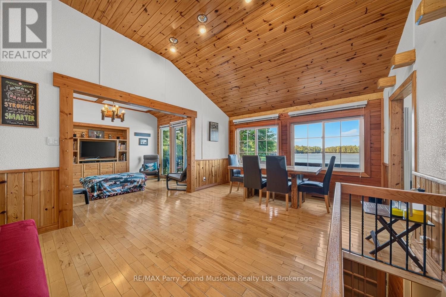 24 Deer Point Road, Seguin, Ontario  P2A 2W8 - Photo 13 - X13825126