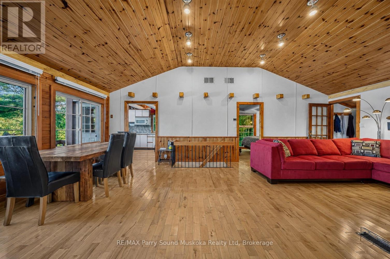 24 Deer Point Road, Seguin, Ontario  P2A 2W8 - Photo 20 - X13825126