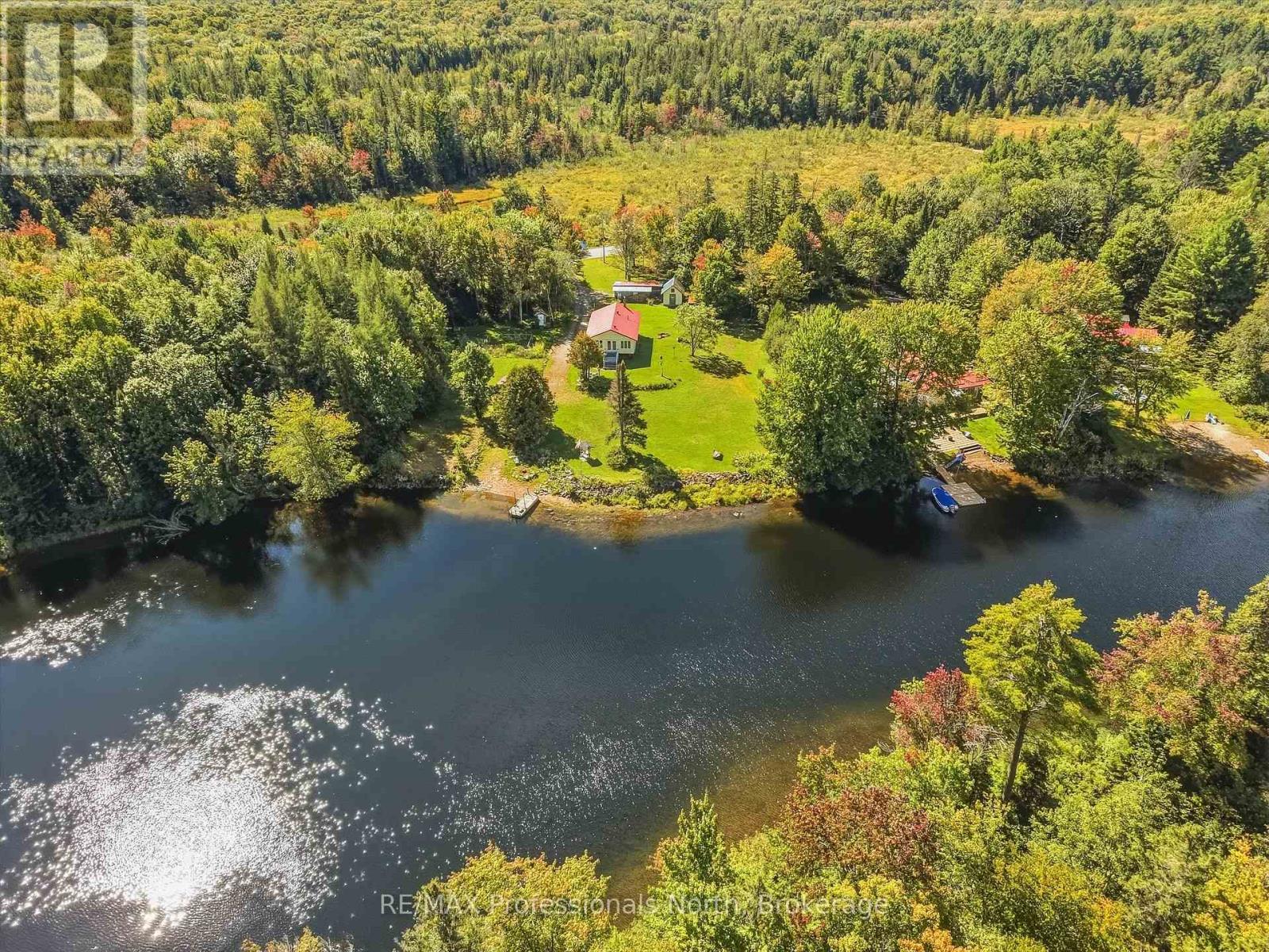 1035 Sherwood Forest Road, Bracebridge, Ontario  P1L 1X3 - Photo 1 - X13827560