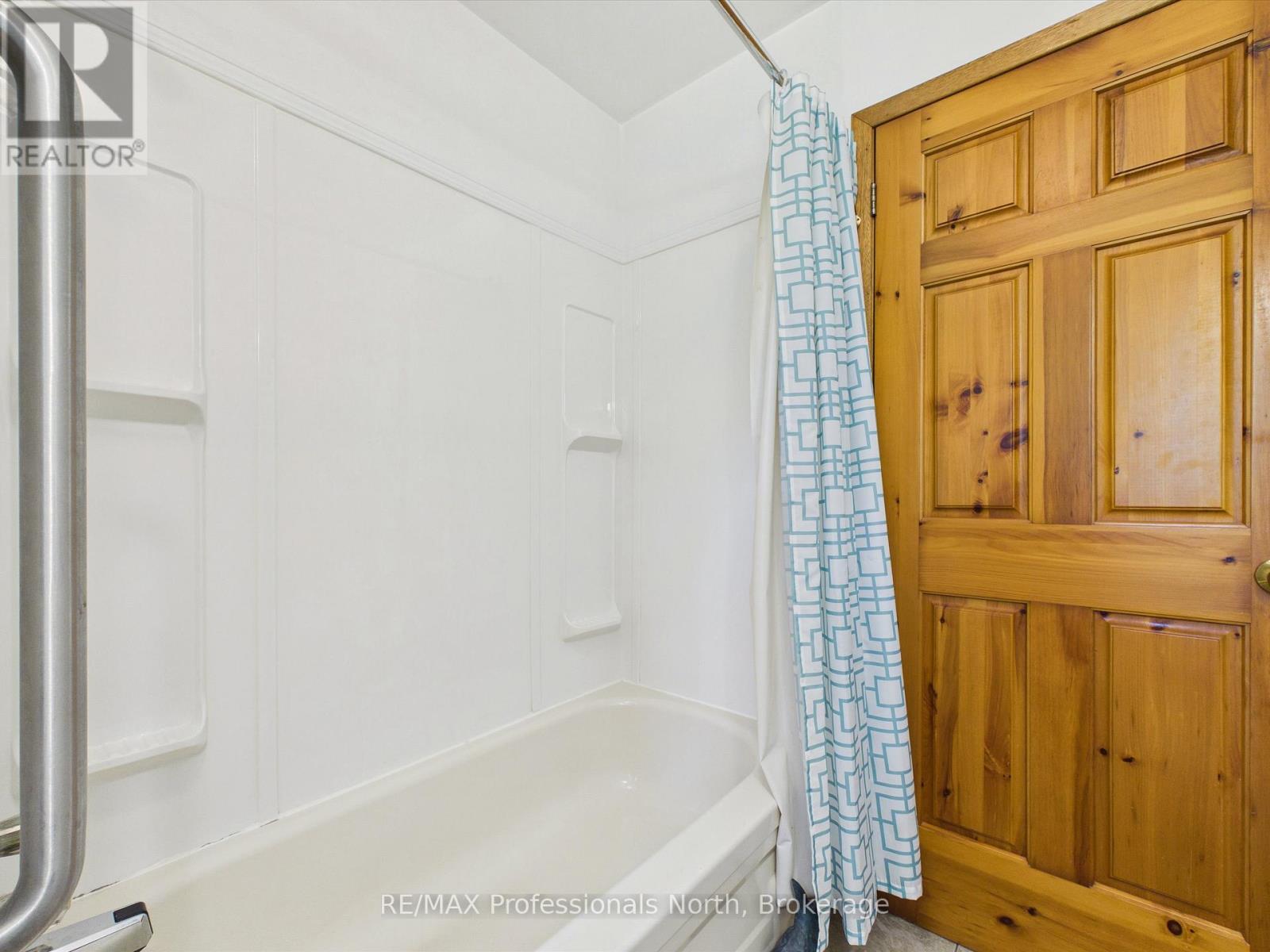 1035 Sherwood Forest Road, Bracebridge, Ontario  P1L 1X3 - Photo 23 - X13827560
