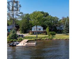 64 VALLEY ROAD, Georgian Bay, Ontario