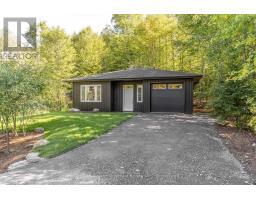 33 SHAW CRESCENT, Huntsville, Ontario