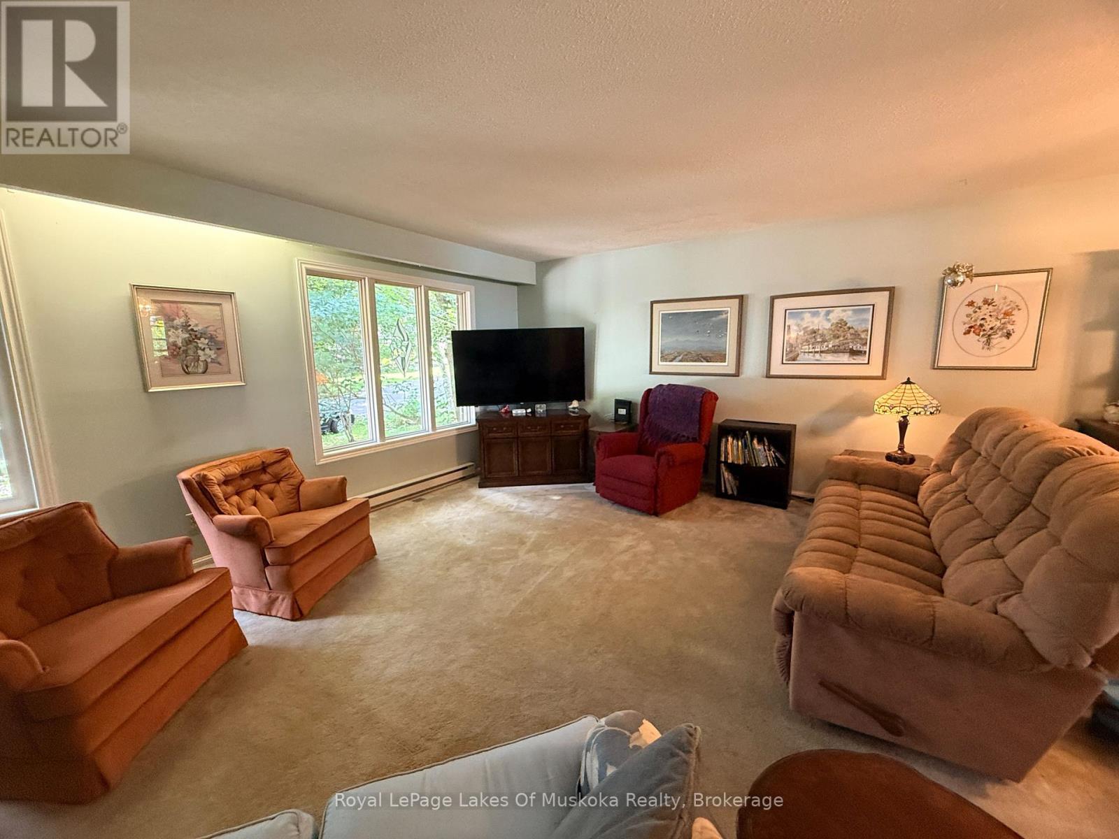 22 Westvale Drive, Bracebridge, Ontario  P1L 1B5 - Photo 4 - X13830184