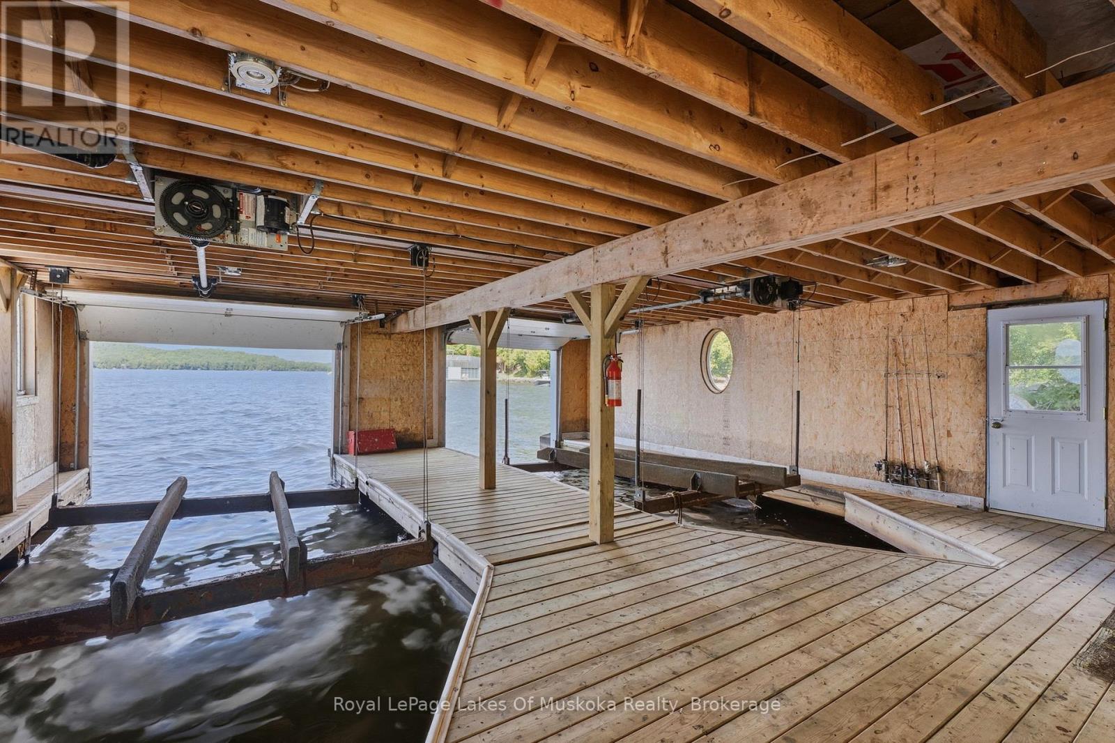 1521 Old Hwy 117, Lake Of Bays, Ontario  P0B 1A0 - Photo 16 - X13830728