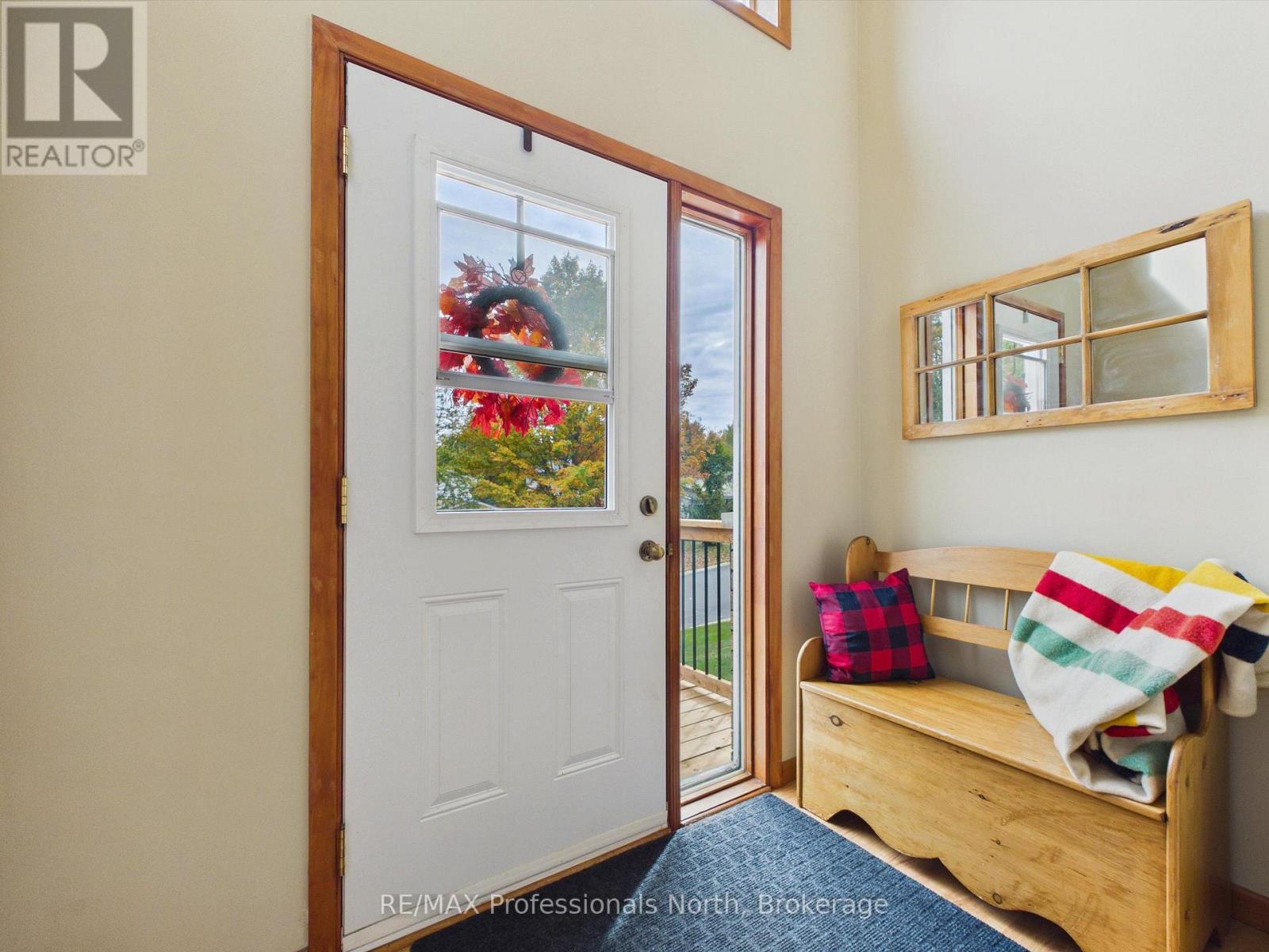 1 Crestview Drive, Huntsville, Ontario  P1H 1S8 - Photo 2 - X13846670