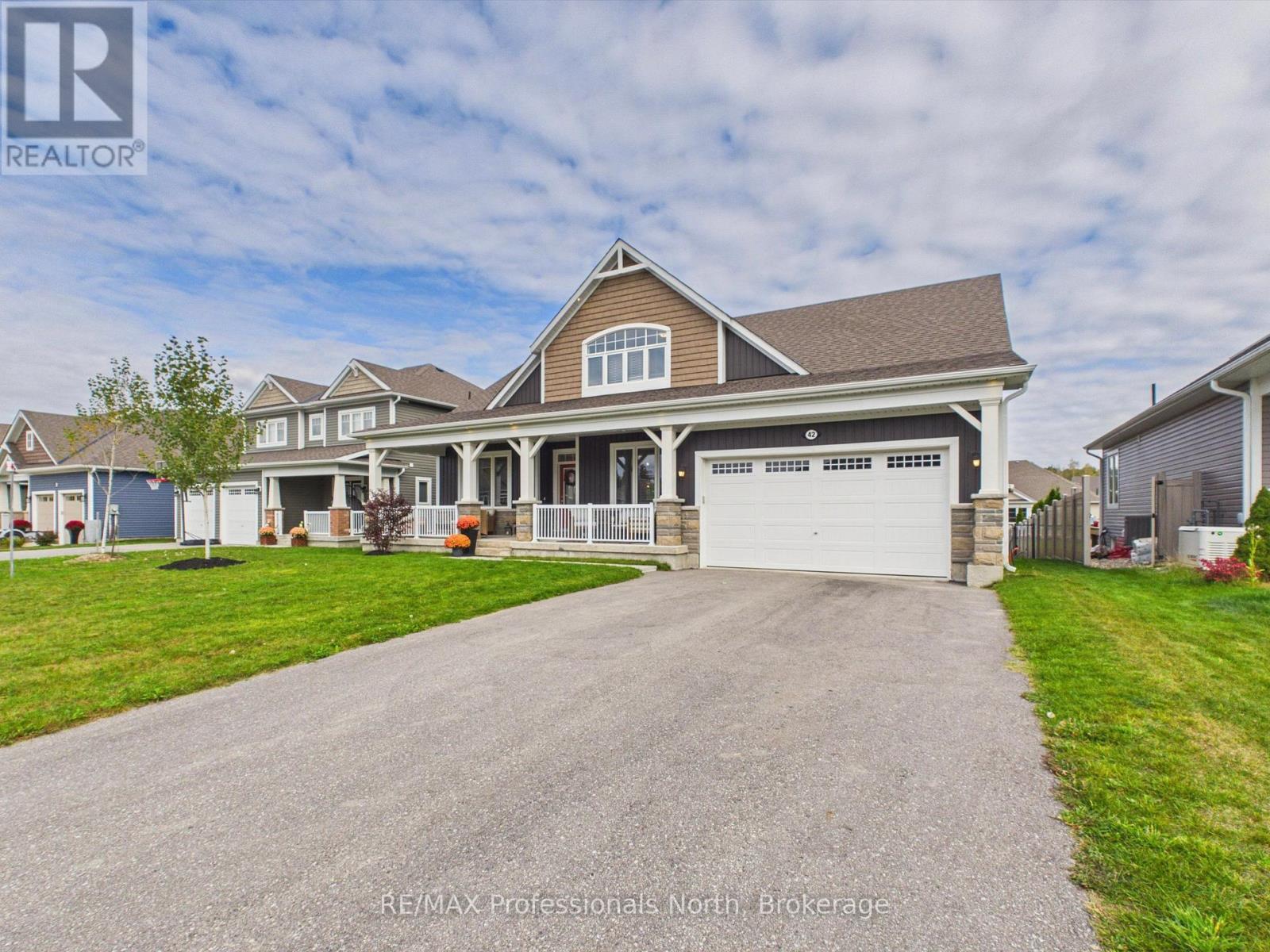 42 Chambery Street, Bracebridge, Ontario P1L 0G2 - Photo 1 - X13848124