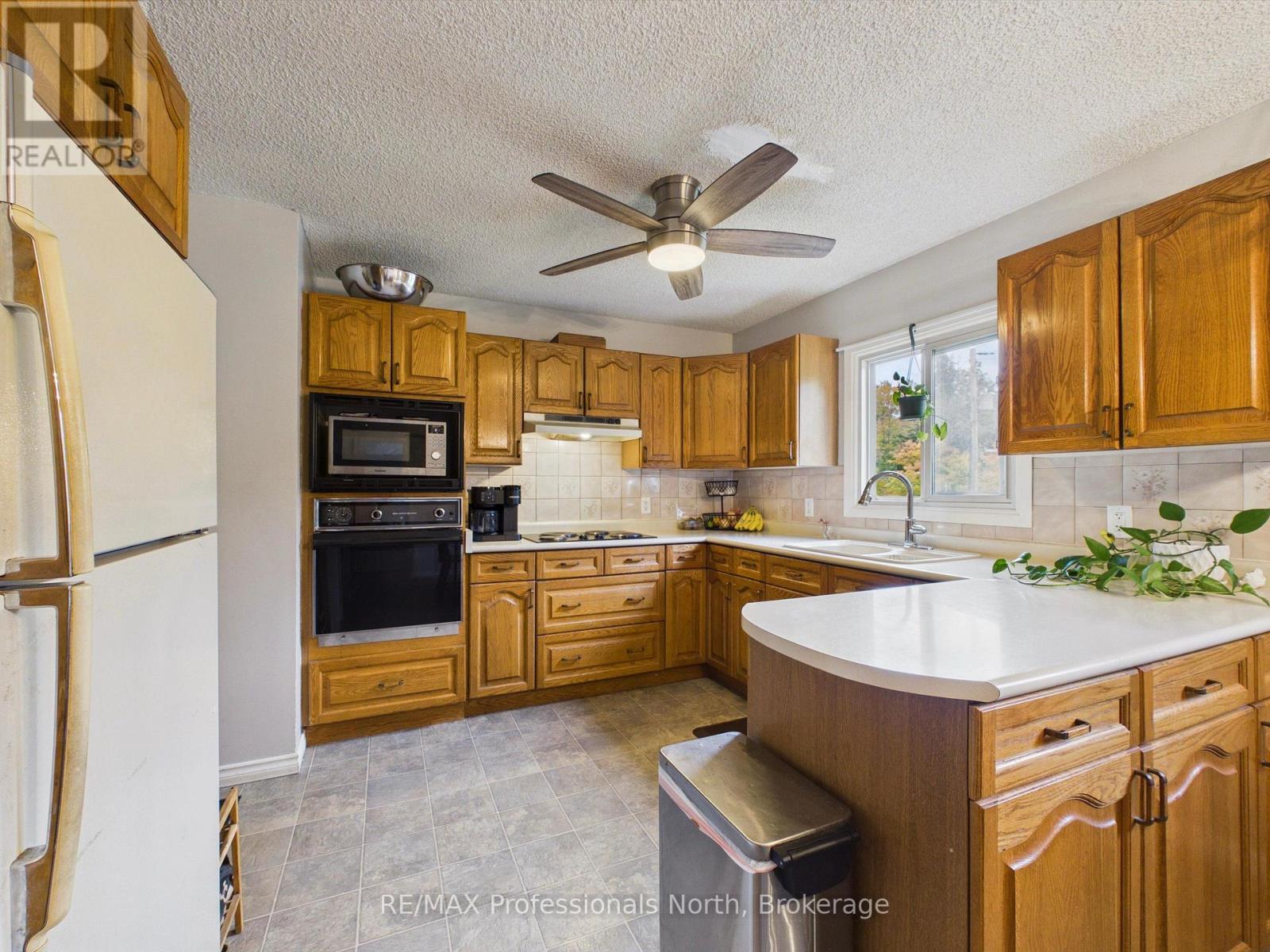 4226 Aspdin Road, Muskoka Lakes, Ontario  P0B 1M0 - Photo 11 - X13850156