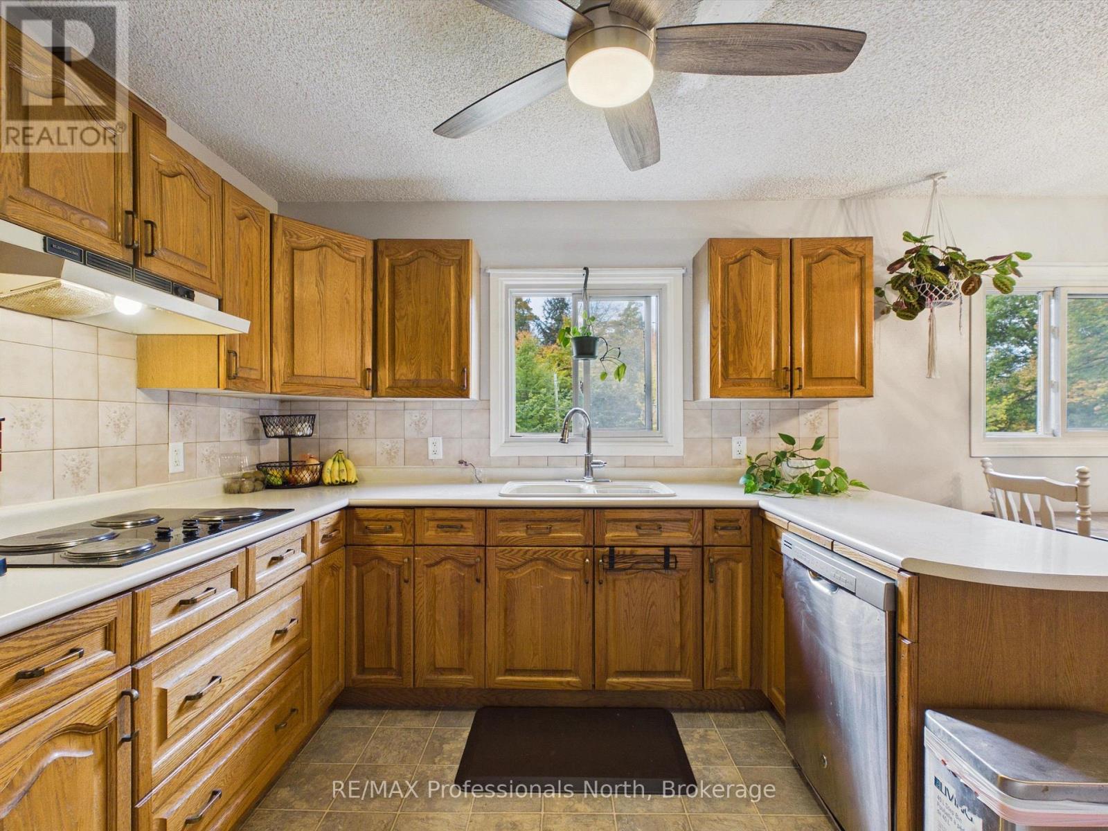 4226 Aspdin Road, Muskoka Lakes, Ontario  P0B 1M0 - Photo 12 - X13850156