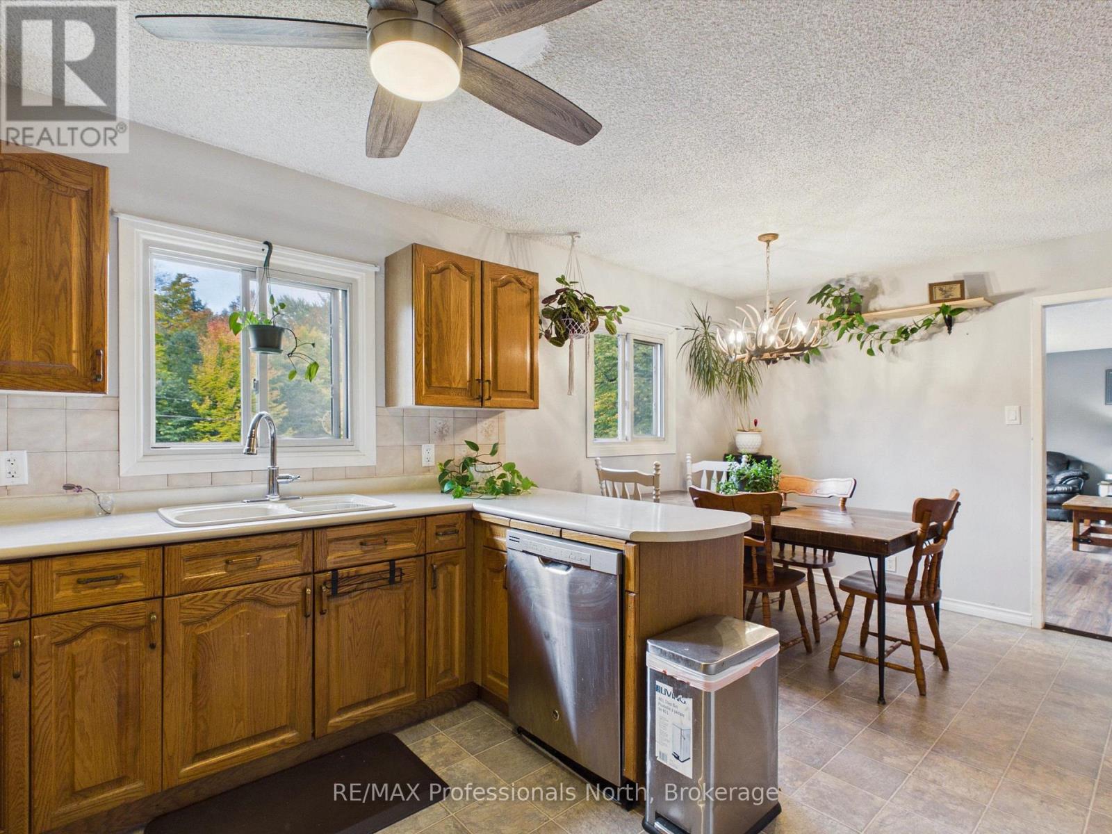 4226 Aspdin Road, Muskoka Lakes, Ontario  P0B 1M0 - Photo 13 - X13850156