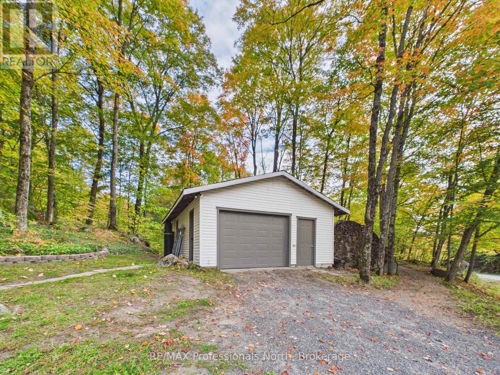 4226 Aspdin Road, Muskoka Lakes, Ontario  P0B 1M0 - Photo 33 - X13850156