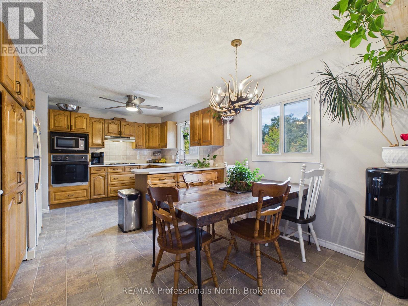 4226 Aspdin Road, Muskoka Lakes, Ontario  P0B 1M0 - Photo 9 - X13850156
