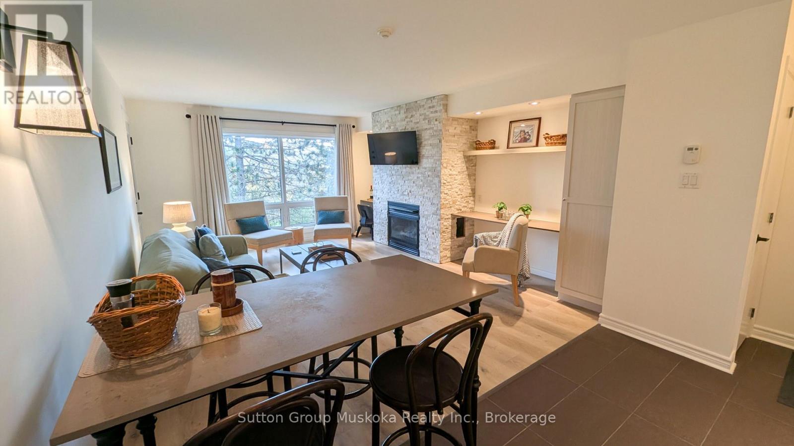52-205 Deerhurst Drive, Huntsville, Ontario  P1H 2E8 - Photo 3 - X13855398
