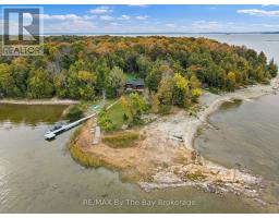 20 ISLAND 404/QUARRY ISLAND, Georgian Bay, Ontario