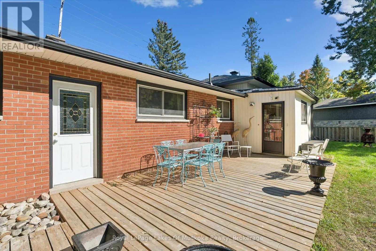 135 Muskoka Beach Road, Gravenhurst, Ontario  P1P 1B6 - Photo 33 - X13859036