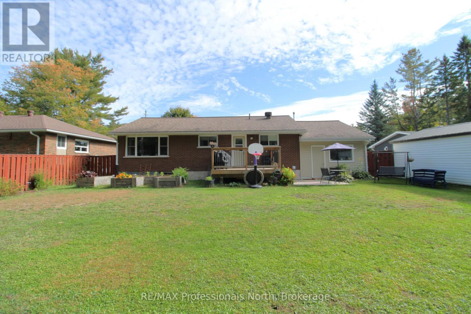 83 Pine Street, Bracebridge, Ontario P1L 1K8 - Photo 38 - X13860834