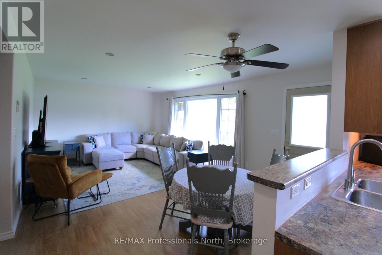 83 Pine Street, Bracebridge, Ontario P1L 1K8 - Photo 9 - X13860834