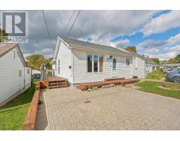 55 HIGHLAND CRESCENT, Parry Sound, Ontario