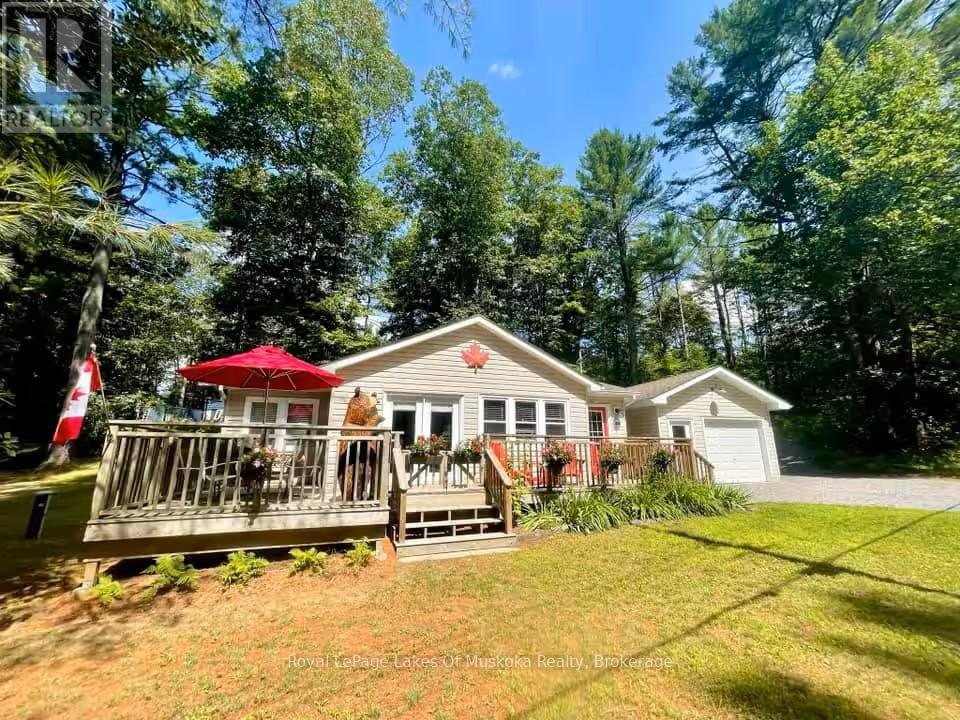 886 Muskoka 10 Road, Huntsville, Ontario P0B 1L0 - Photo 1 - X13865918