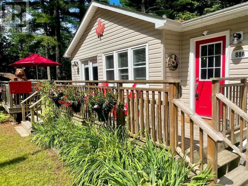886 Muskoka 10 Road, Huntsville, Ontario P0B 1L0 - Photo 2 - X13865918