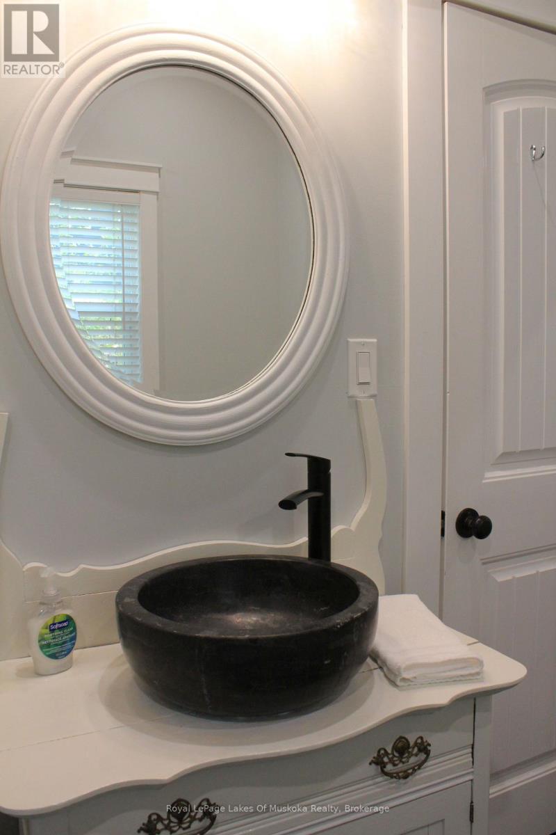 886 Muskoka 10 Road, Huntsville, Ontario P0B 1L0 - Photo 36 - X13865918