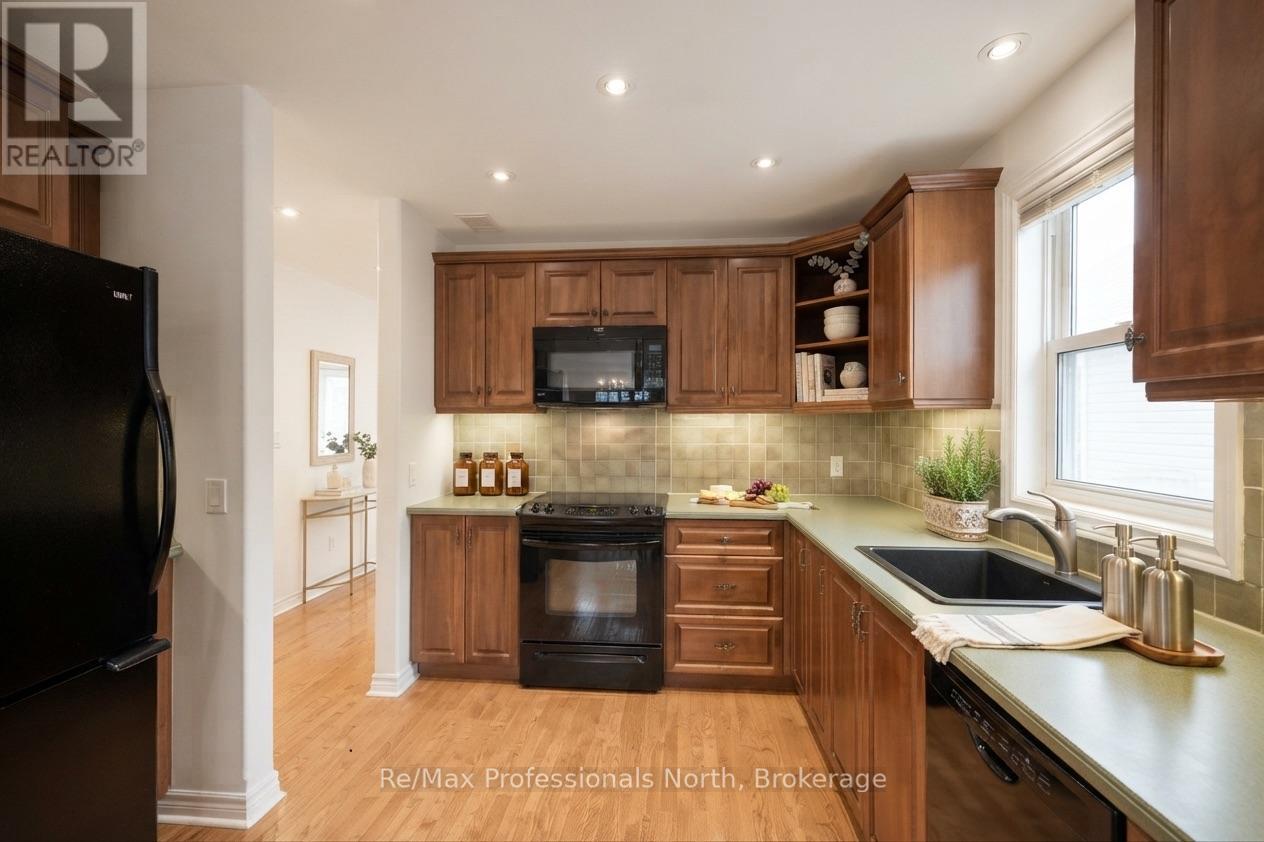 2 Inveraray Court, Bracebridge, Ontario  P1L 2G8 - Photo 10 - X13868294