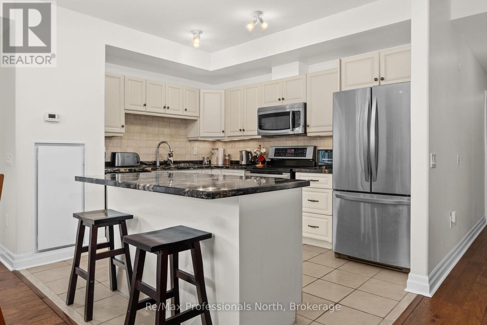 207 - 110 Steamship Bay Road, Gravenhurst, Ontario  P1P 1Z9 - Photo 8 - X13870318