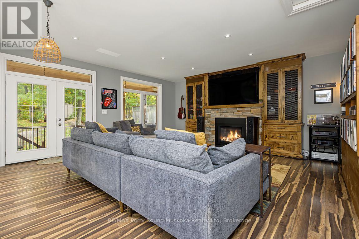 8 Ansley Street, Parry Sound, Ontario  P2A 1L6 - Photo 6 - X13872418