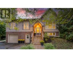 8 ANSLEY STREET, Parry Sound, Ontario