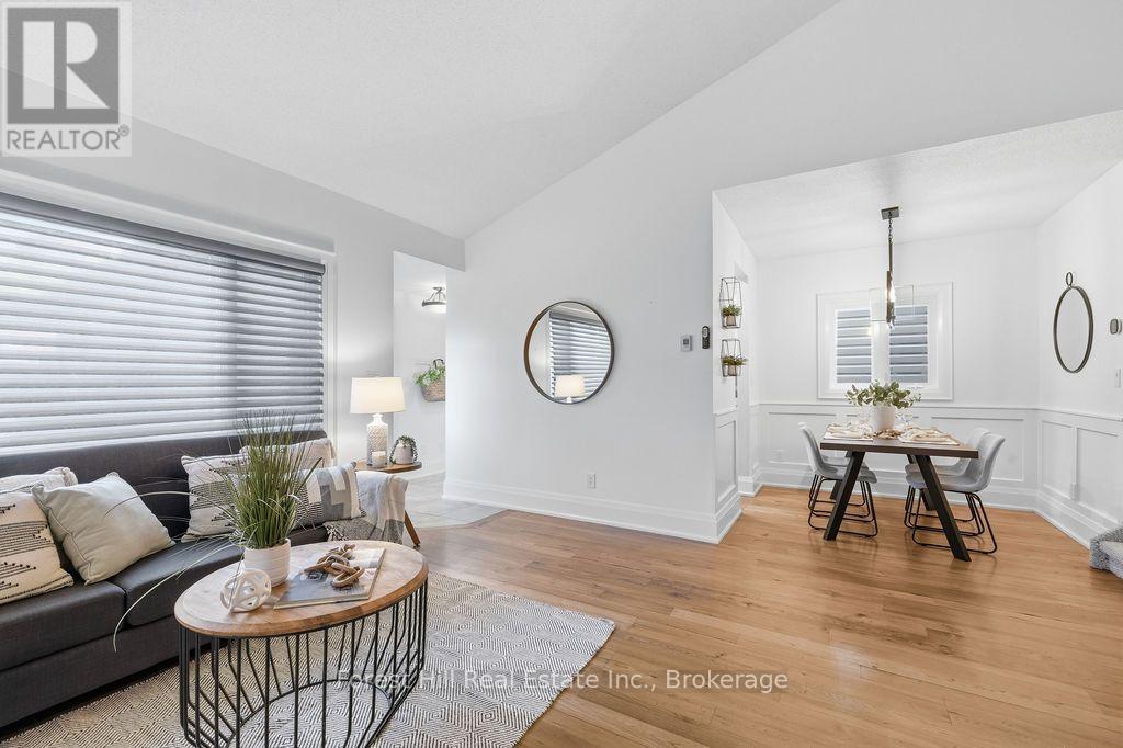 21 Sabrina Park Drive, Huntsville, Ontario  P1H 1L8 - Photo 1 - X13875334
