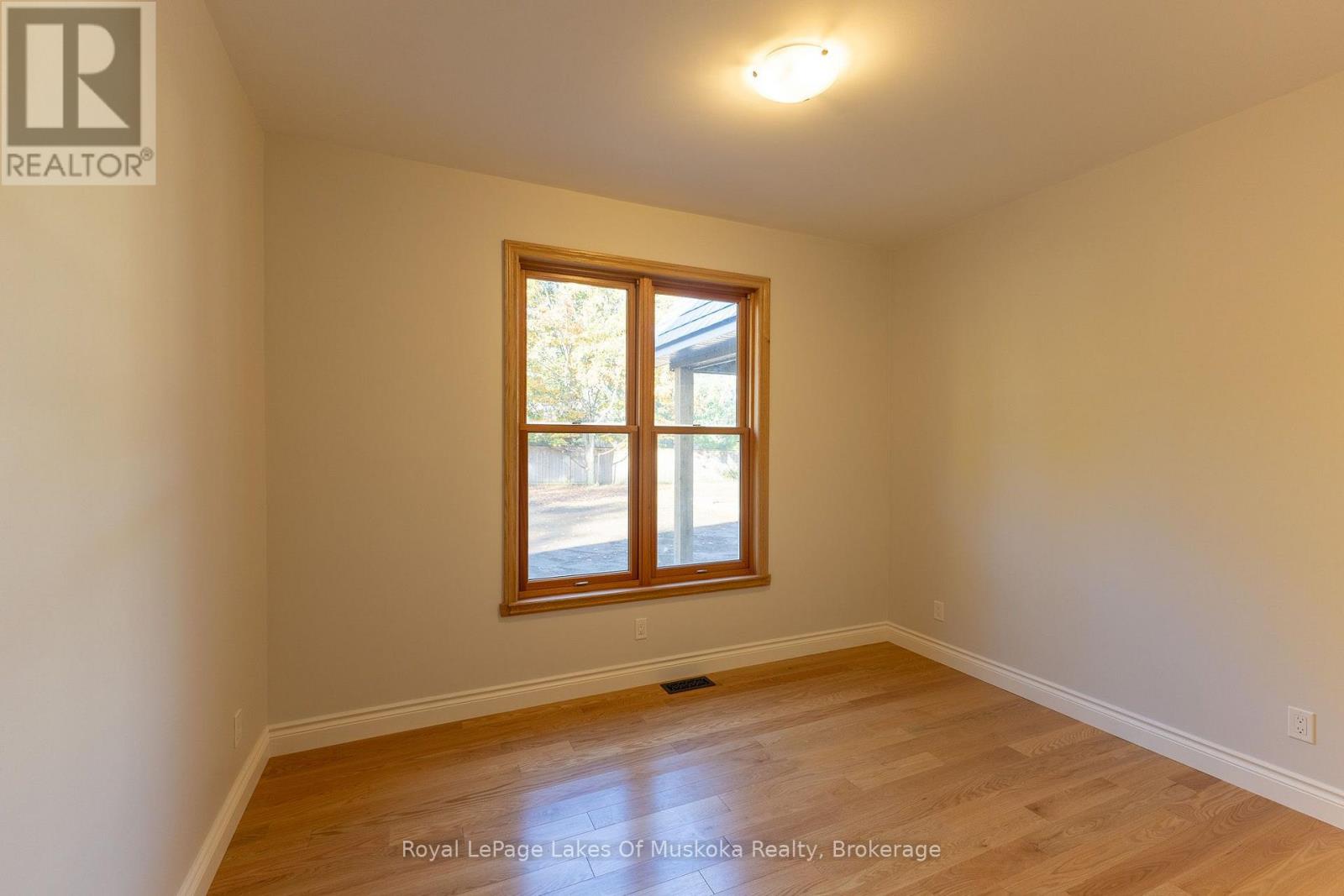 455 Wellington Street, Gravenhurst, Ontario  P1P 1A5 - Photo 30 - X13877770