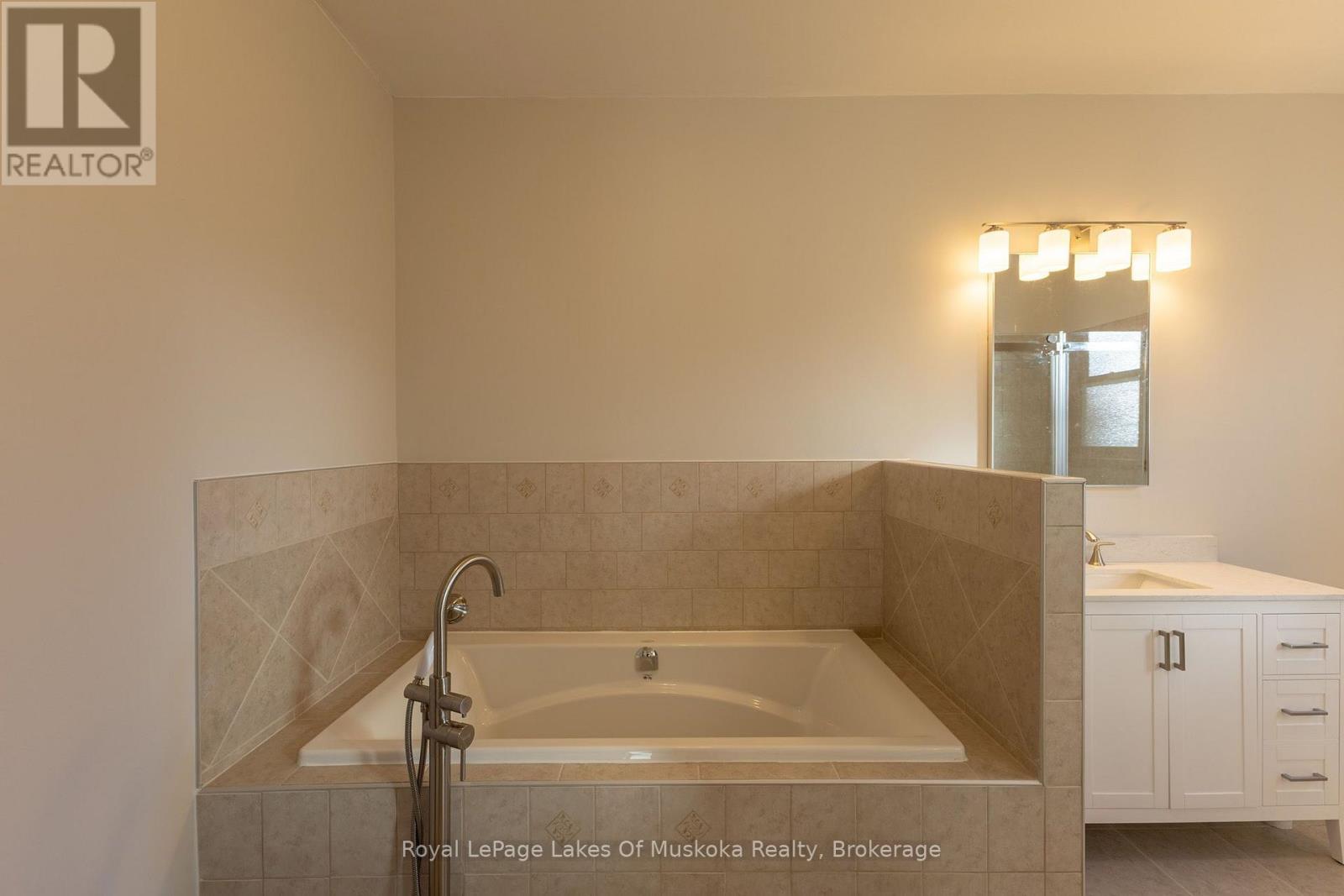455 Wellington Street, Gravenhurst, Ontario  P1P 1A5 - Photo 34 - X13877770