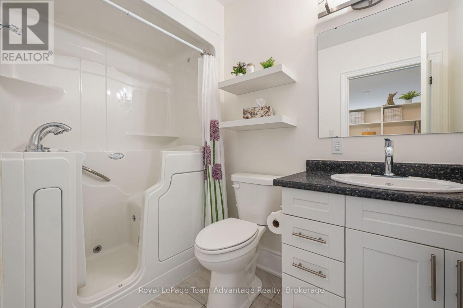 303 - 11b Salt Dock Road, Parry Sound, Ontario  P2A 3B6 - Photo 25 - X13878320