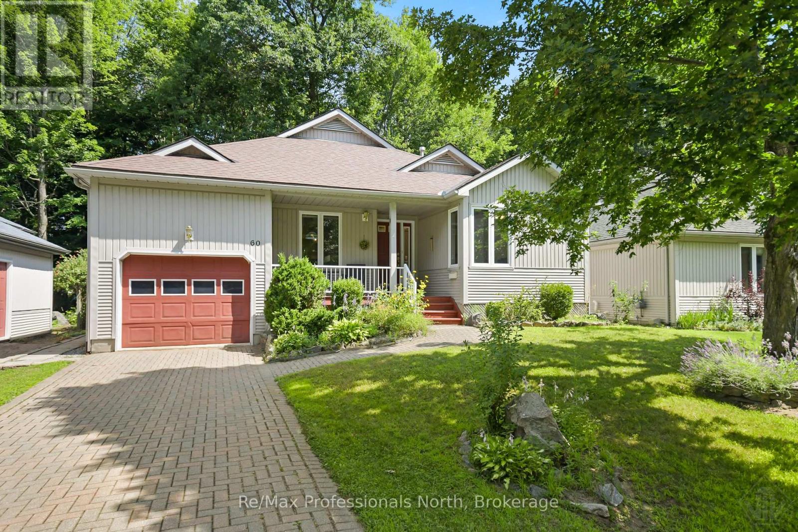 60 Pineridge Gate, Gravenhurst, Ontario  P1P 1Y4 - Photo 1 - X13878322
