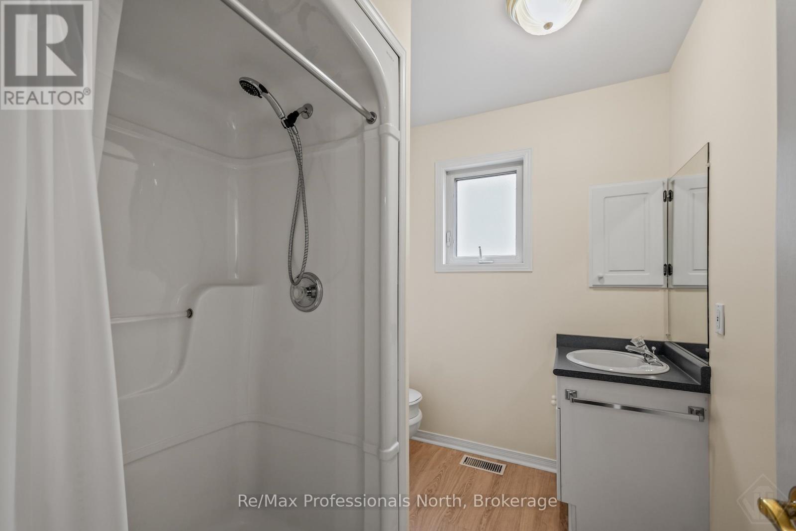 60 Pineridge Gate, Gravenhurst, Ontario  P1P 1Y4 - Photo 5 - X13878322