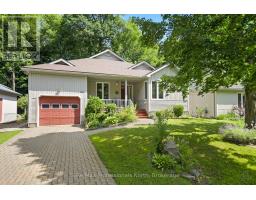 60 PINERIDGE GATE, Gravenhurst, Ontario
