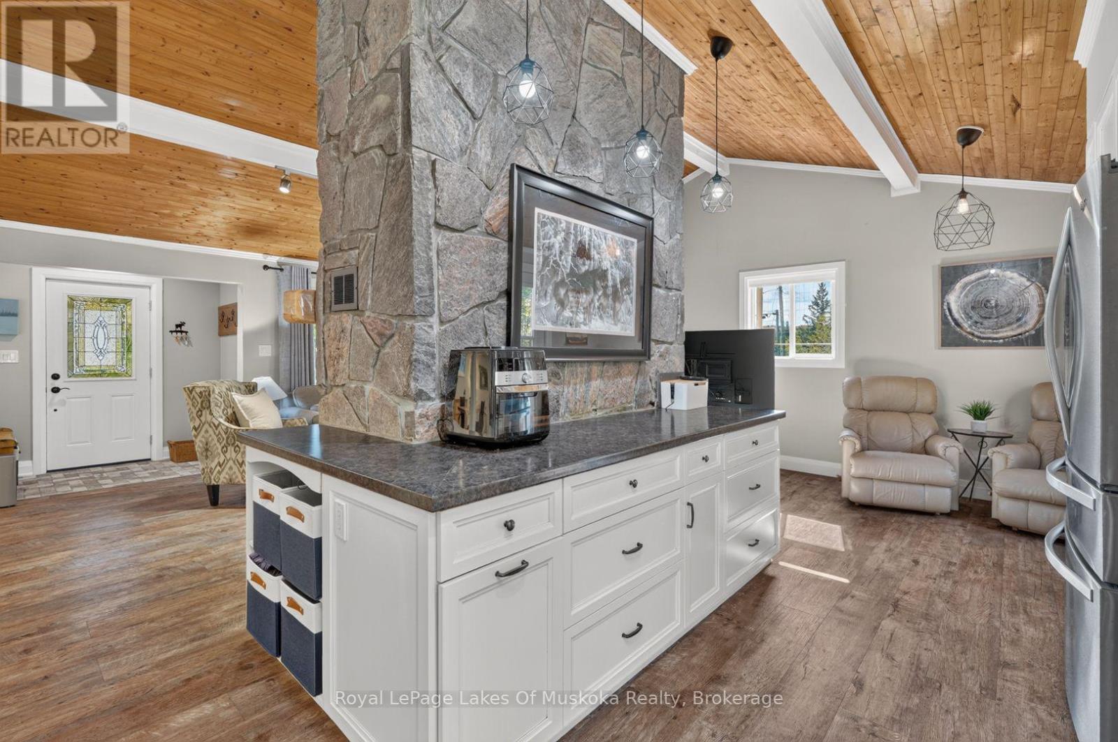 206 Lakewood Park Road, Huntsville, Ontario  P1H 1Y8 - Photo 14 - X13879028