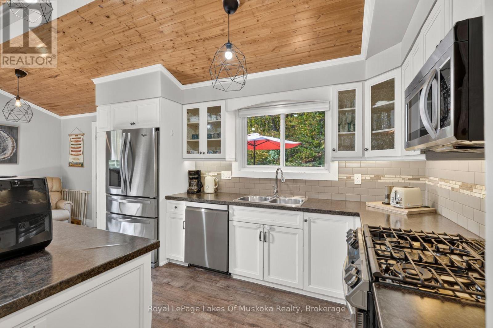 206 Lakewood Park Road, Huntsville, Ontario  P1H 1Y8 - Photo 16 - X13879028
