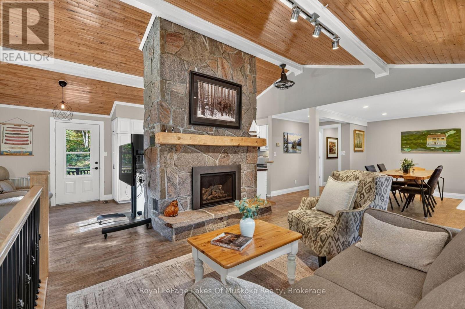 206 Lakewood Park Road, Huntsville, Ontario  P1H 1Y8 - Photo 5 - X13879028