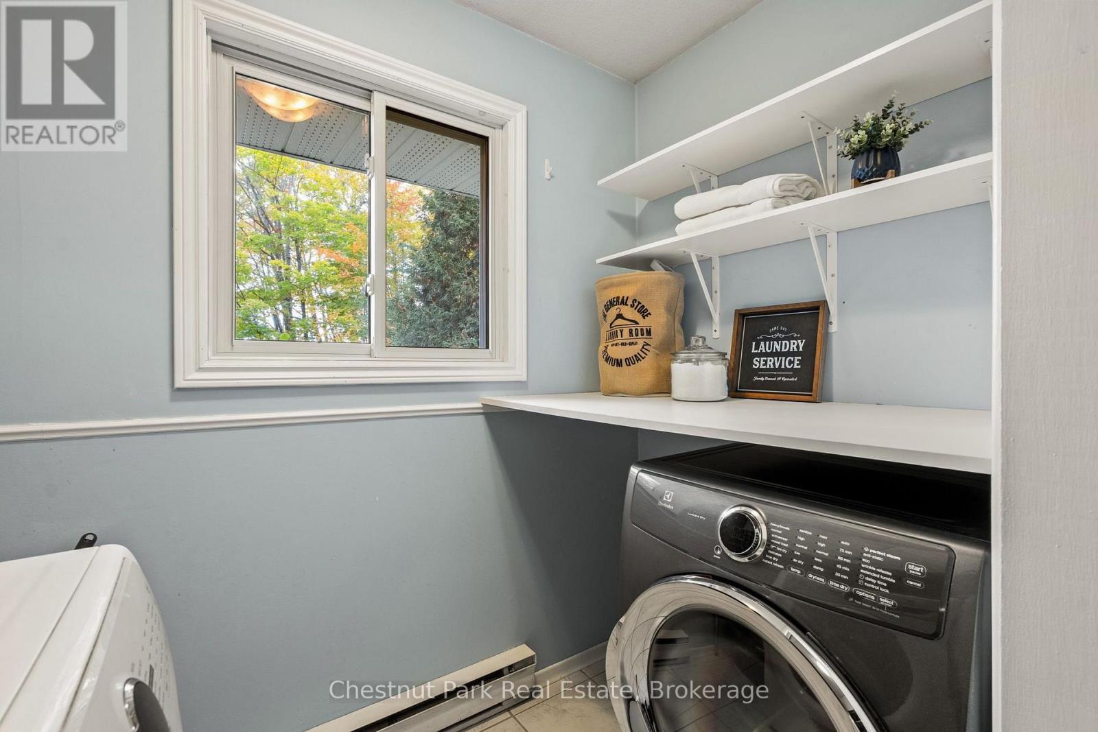 26 Helen Street, Huntsville, Ontario  P1H 1H5 - Photo 17 - X13880168
